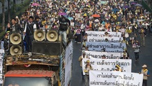 Thái Lan kết án chung thân 4 người ném lựu đạn trong cuộc biểu tình chống cựu Thủ tướng Yingluck